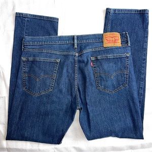 Men’s 513 Dark Denim Blue Levi’s Jeans